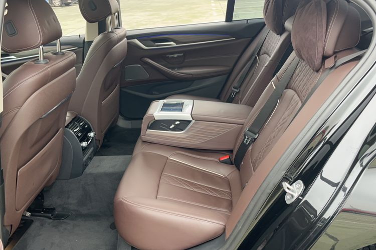 Used BMW 5 Series 2019 Facelifted 530Li Luxury Edition Premium Package
