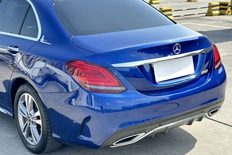 Used Mercedes-Benz C-Class 2021 C 200 L Fashion Edition Sport Version
