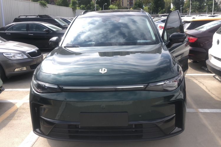 Used Leapmotor C16 2024 Pure Electric 520 Deluxe Edition