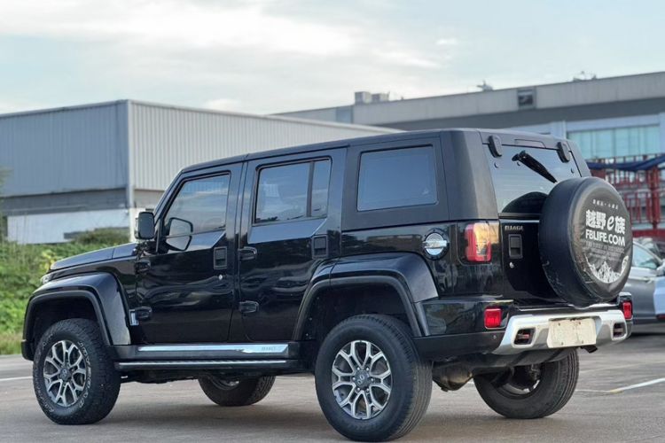 Used BAIC Off-Road BJ40 2019 2.3T Automatic Four-Wheel Drive Urban Hunter Edition Premium Model China VI Emission Standard