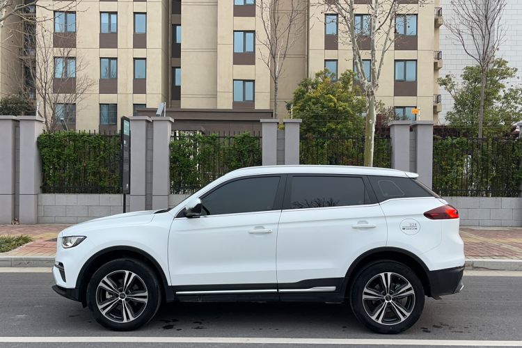 Used Geely Auto Emgrand X7 Sport 2022 1.8TD DCT Zhiya Trim