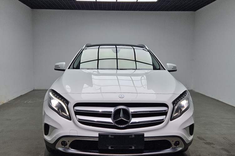 Used Mercedes-Benz GLA 2016 GLA 200 Fashion Model Exterior 1