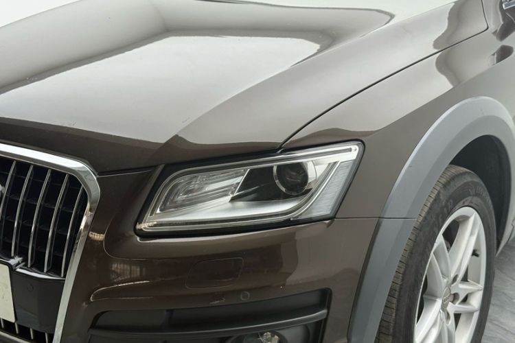 Used Audi Q5 2017 Plus 40 TFSI Comfort Model Exterior 7