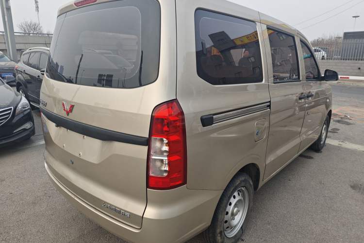 Used Wuling Hongguang V 2021 1.5L Jingqu Version LAR
