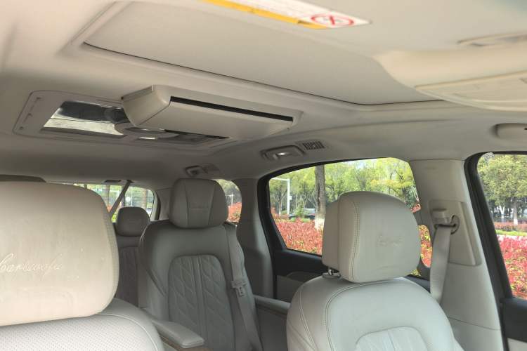 Used Buick GL8 2018 ES 28T Comfort Model China VI Standard