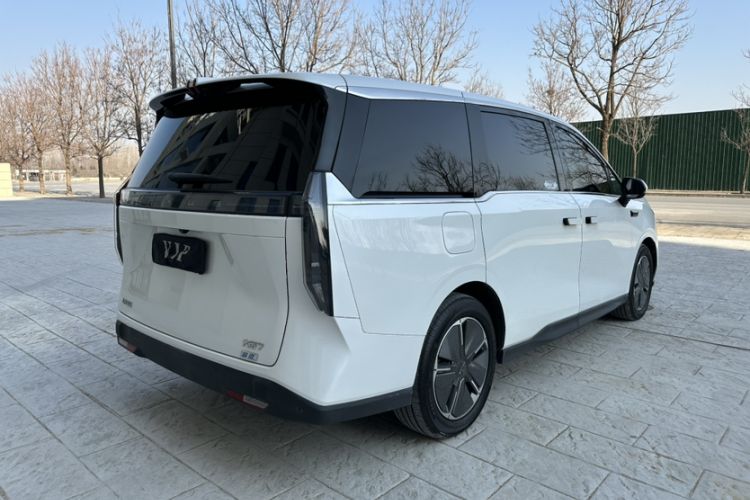 Used SAIC MAXUS Dajia 7 2024 Super Hybrid Ultra-Long Range Edition – Premium Version
