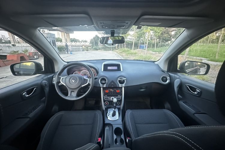 Used Renault Koleos 2013 2.5L Two-Wheel-Drive Urban Edition