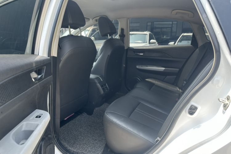 Used Dongfeng Aeolus E70 2023 500 Smart Version Lithium Iron Phosphate 48.6 kWh 110 kW