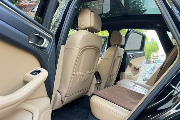 Used Porsche Macan 2017 Macan 2.0T Interior 3