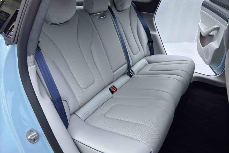 Used Hima Luxeed S7 2025 785 km Ultra