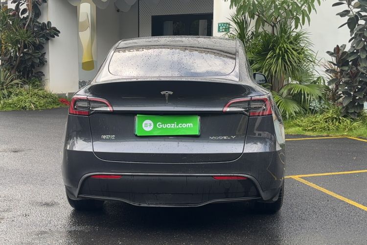 Used Tesla Model Y 2024 Long-Range All-Wheel-Drive Version
