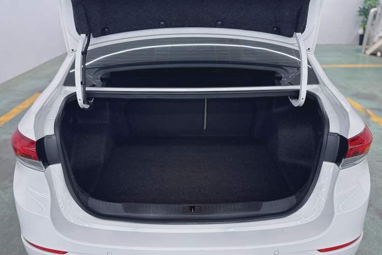 Used Buick GT 2019 15T Dual-Clutch Connected Elite Model China VI