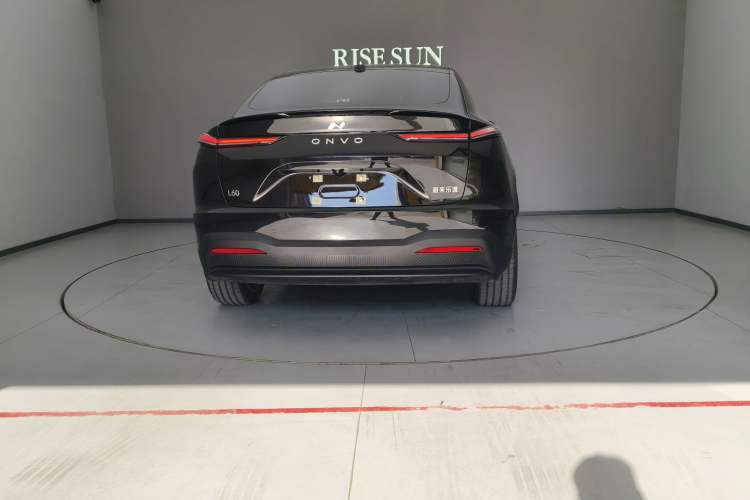 Used ONVO L60 2025 Model—60 kWh Rear-Wheel-Drive Version
