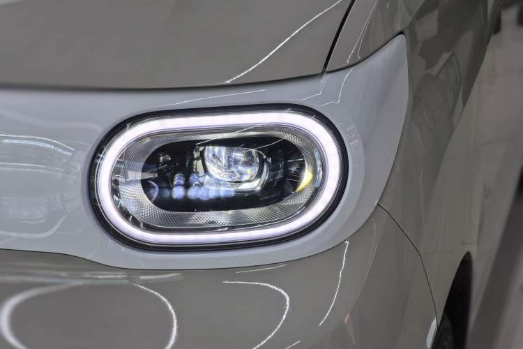 Used Wuling Hongguang MINIEV 2024 3rd Generation 215km Advanced Version