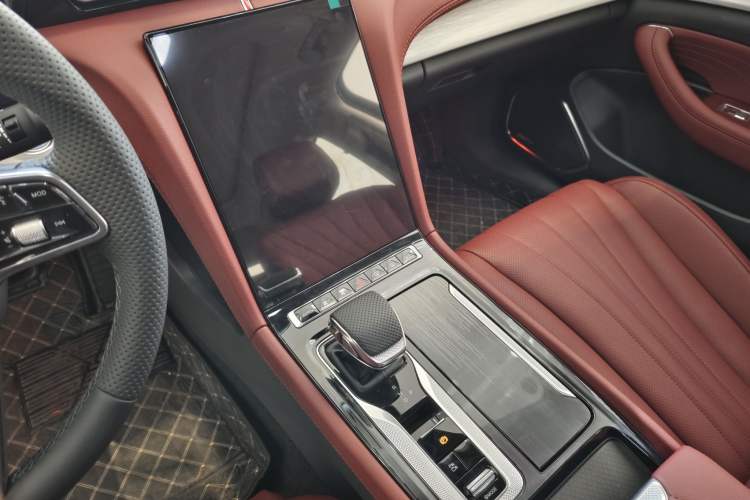 Used Hongqi H5 PHEV 2025 130 Super Hybrid Version