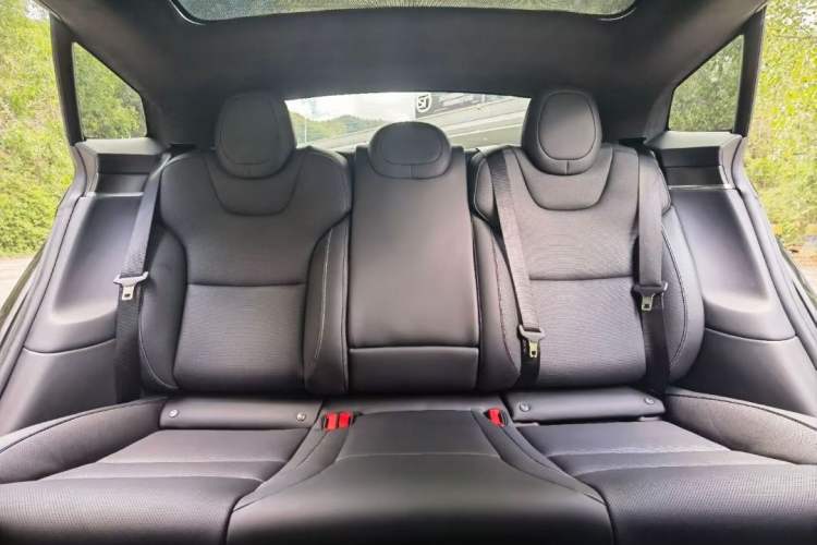 Used Tesla Model S 2023 Three-Motor All-Wheel-Drive Plaid Version