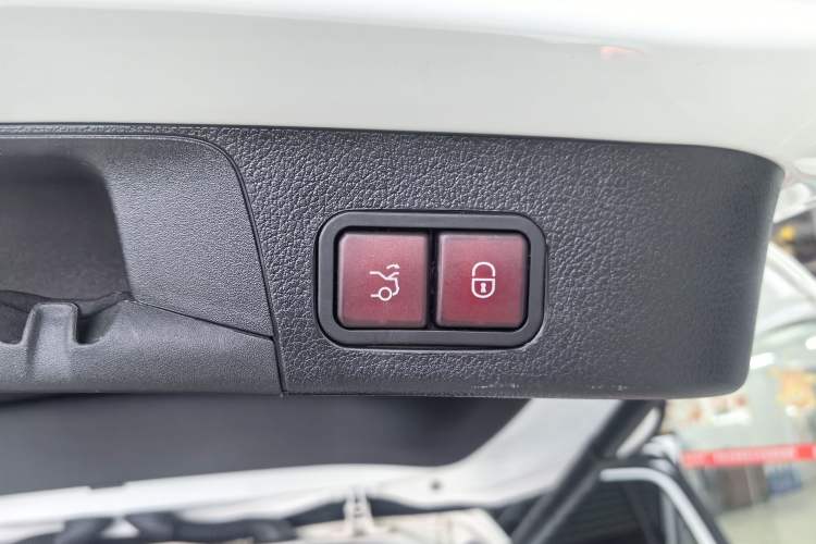 Used Mercedes-Benz GLB 2022 Second Facelift GLB 200 Dynamic Edition
