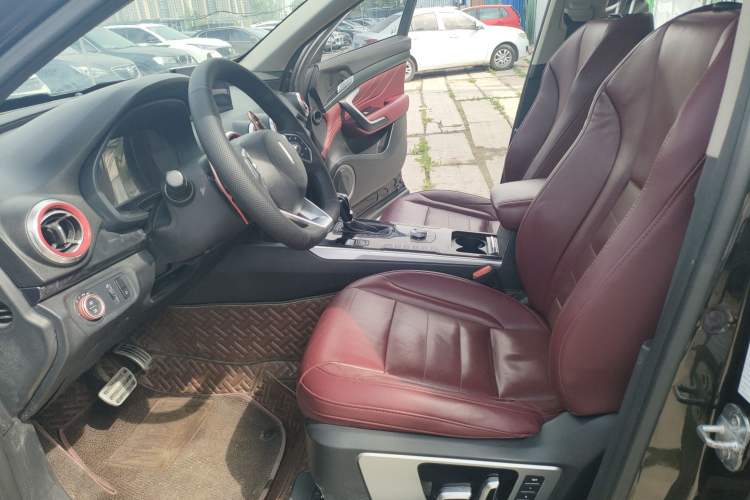 Used Wey VV7 2017 2.0T Flagship Model Left Front Seat