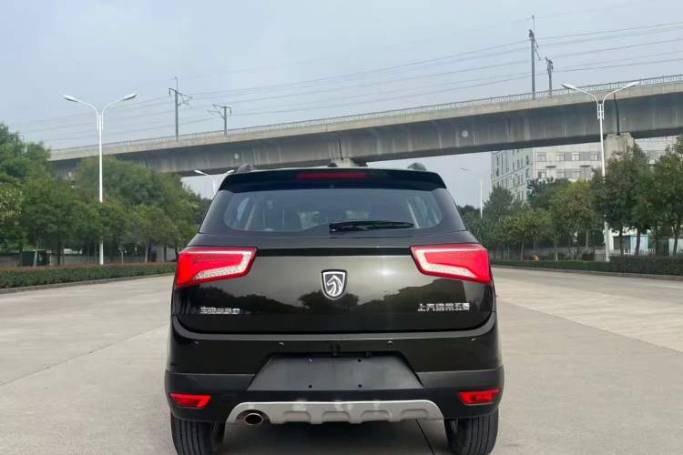 Used Baojun 560 2015 1.8L Manual Elite Edition
