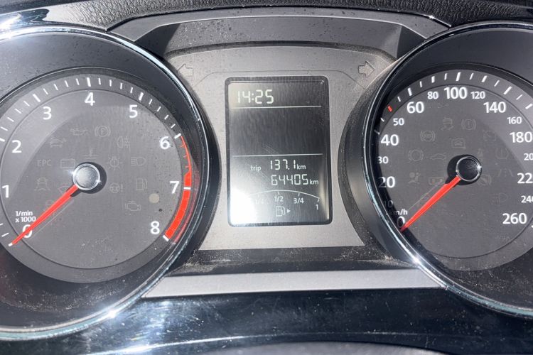 Used Volkswagen Sagitar 2018 1.6L Automatic Comfort Model Odometer Close Up