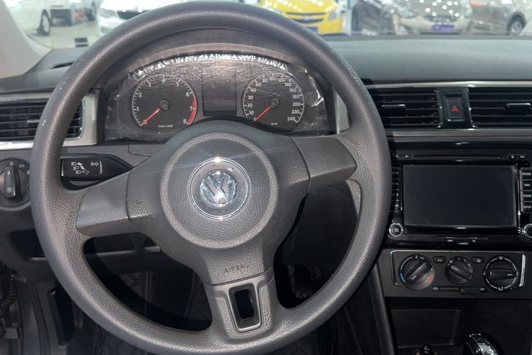Used Volkswagen Santana 2013 1.6L Automatic Comfort Edition
