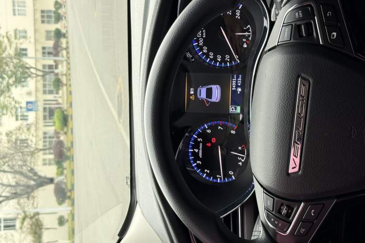 Used Venucia D60 2018 1.6L CVT Smart Connect Elite Edition
