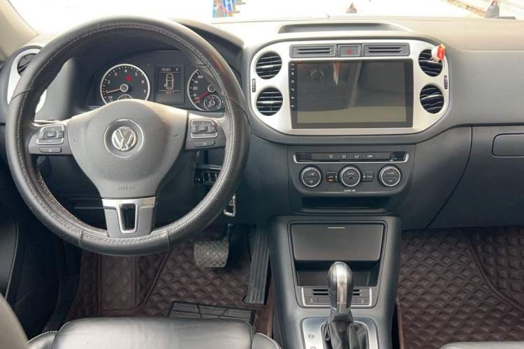 Used Volkswagen Tiguan L 2017 300TSI Automatic Two-Wheel Drive Silk Road Comfort Edition