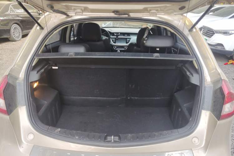 Used Geely Auto Vision X3 2017 1.5L Automatic Luxury Model Trunk