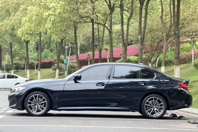 Used BMW 3 Series 2025 325Li M Sport Package Exterior 4