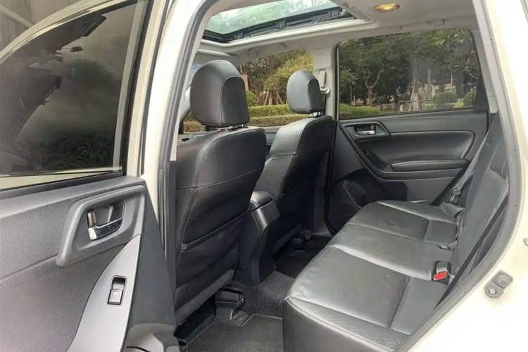 Used Subaru Forester 2013 2.5i Automatic Luxury Edition