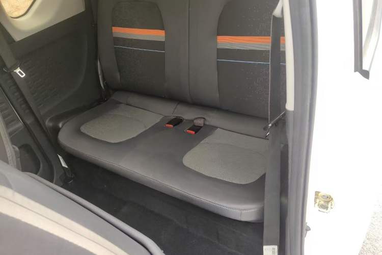 Used Wuling Hongguang MINIEV 2020 Freedom Version Lithium Iron Phosphate Interior 3