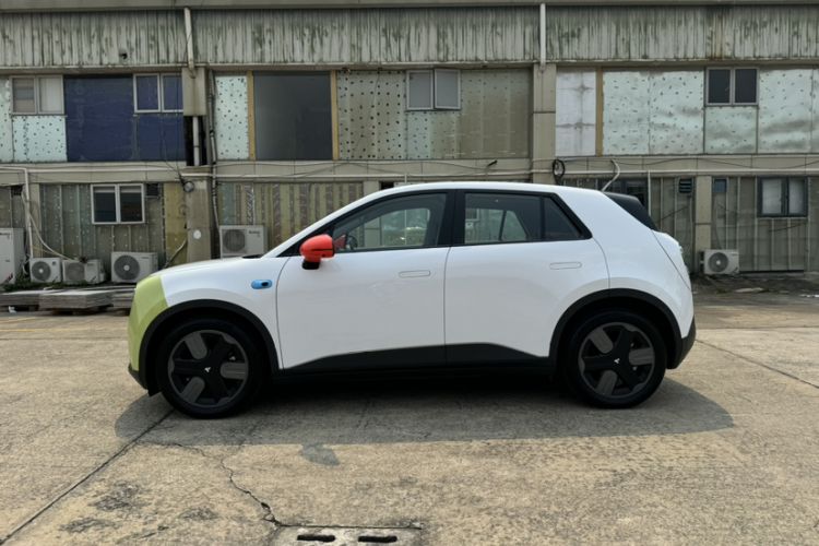 Used firefly 2025 Illuminated Edition
