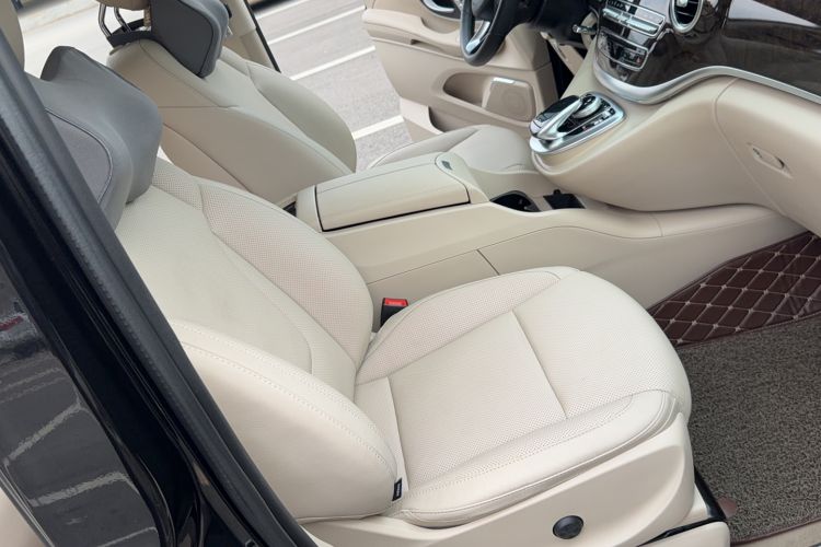 Used Mercedes-Benz V-Class 2018 V 260 Prestige Edition China VI