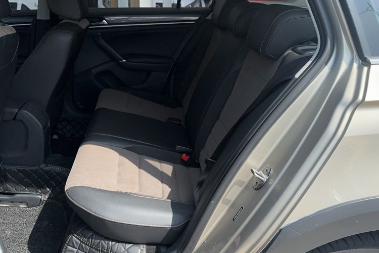 Used Volkswagen C-TREK 2017 1.6L Manual Comfort Model
