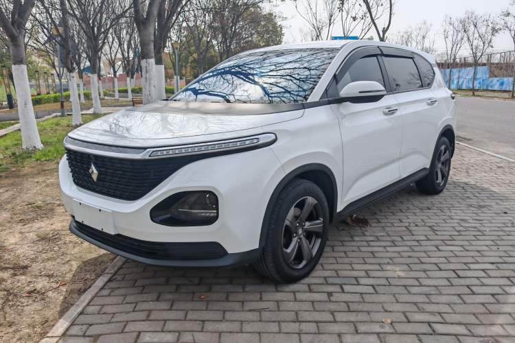 Used Baojun RM-5 2019 1.5T Manual Elite Version with 24-Hour Online Service 6 Seats
