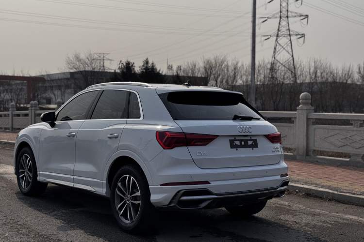 Used Audi Q3 2021 35 TFSI Progressive Dynamic Edition
