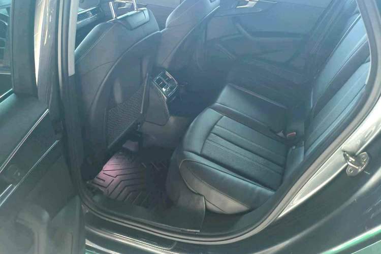 Used Audi A4L 2020 40 TFSI Luxury Dynamic Model