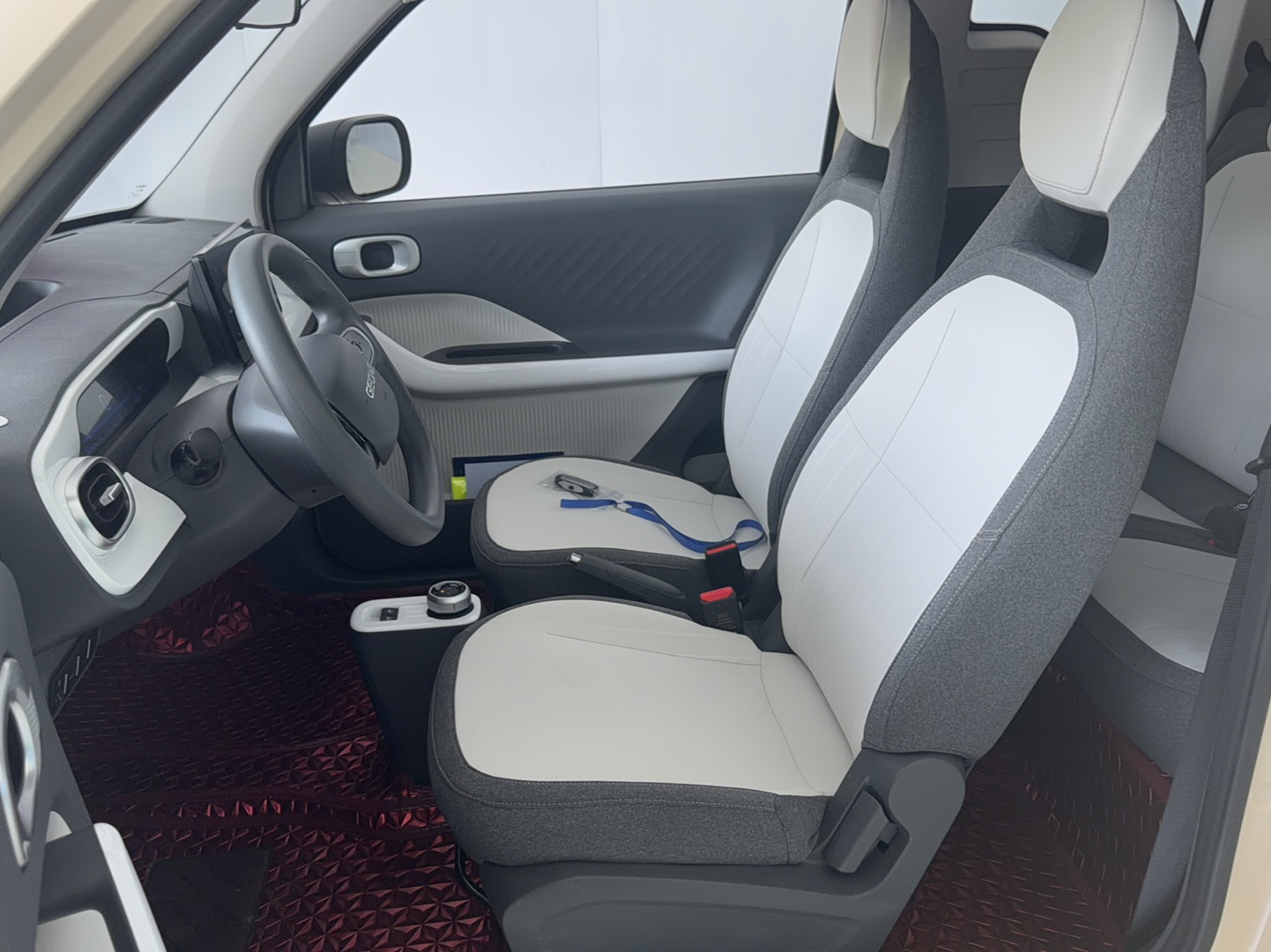Geely Galaxy Panda 2025 210 km – Yuanqi Bear — снимка 10