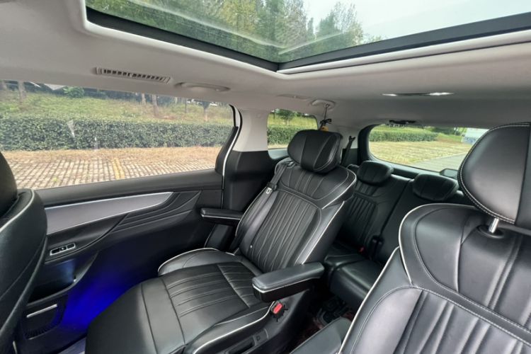 Used Roewe iMAX8 2022 400TGI Flagship Edition