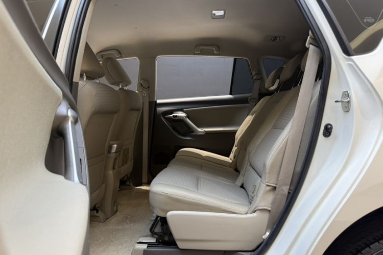 Used Toyota Verso 2014 Starlight 180E CVT Elite Edition
