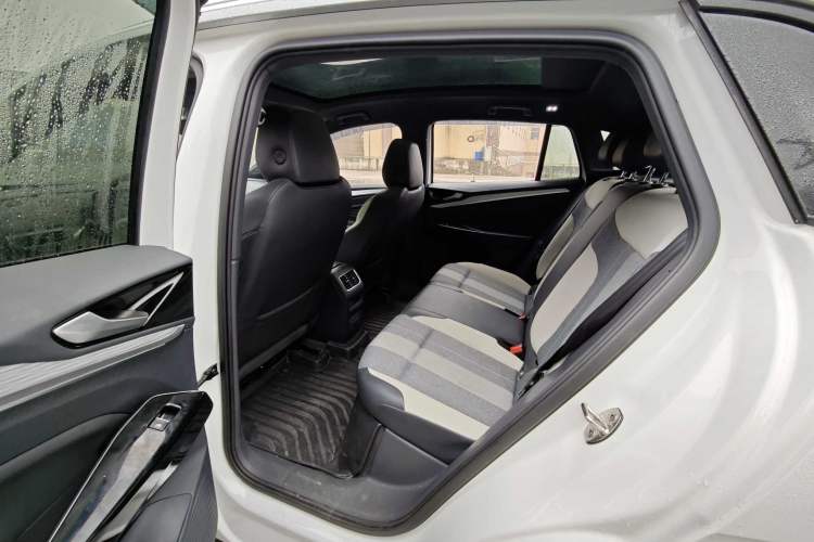 Used Volkswagen ID.4 CROZZ 2022 Standard Range PURE Edition