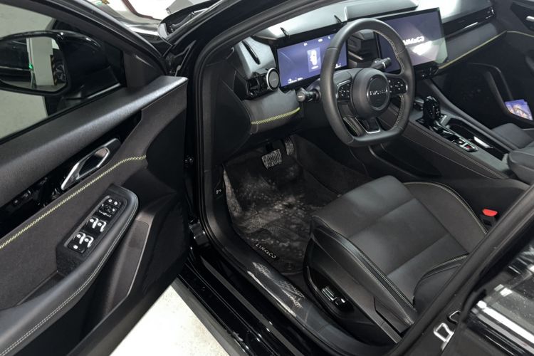 Used Lynk & Co 03 2023 1.5T EM-F PM Driver Seat