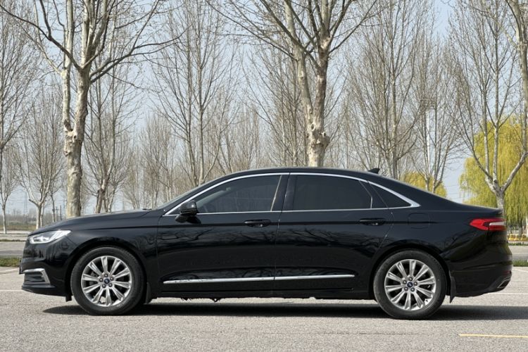 Used Ford Taurus 2019 EcoBoost 245 Comfort Edition
