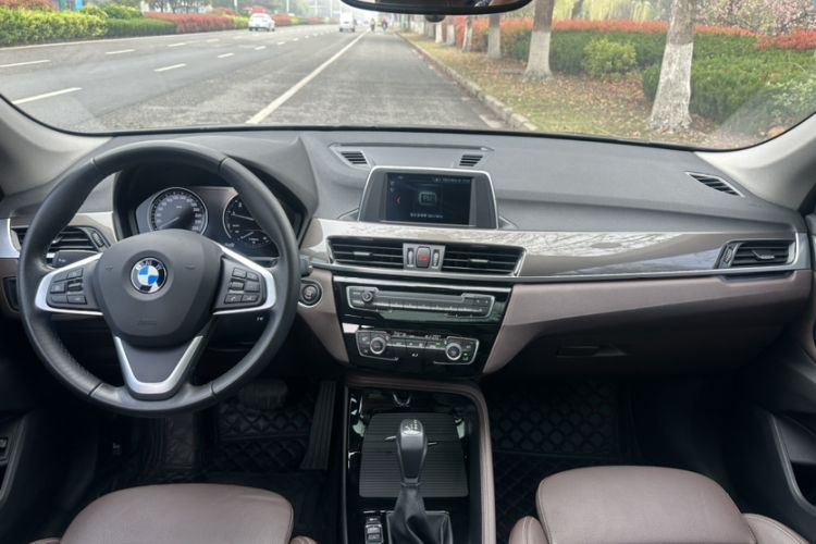 Used BMW X1 2019 sDrive18Li Premium Edition Interior 4