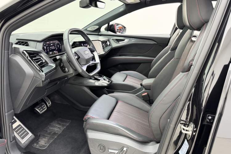 Used Audi Q5 e-tron 2023 40 e-tron Starry Edition Mecha Kit
