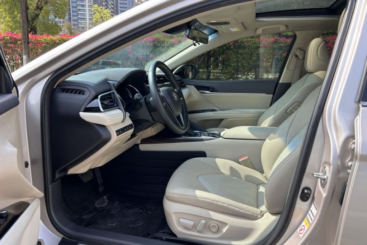 Used Toyota Camry 2018 2.5G Luxury Edition