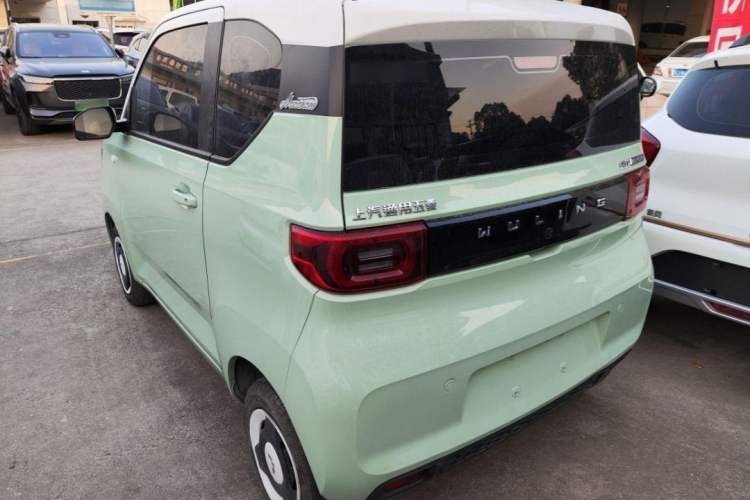 Used Wuling Hongguang MINIEV 2022 Macaron Premium Model – Lithium Iron Phosphate