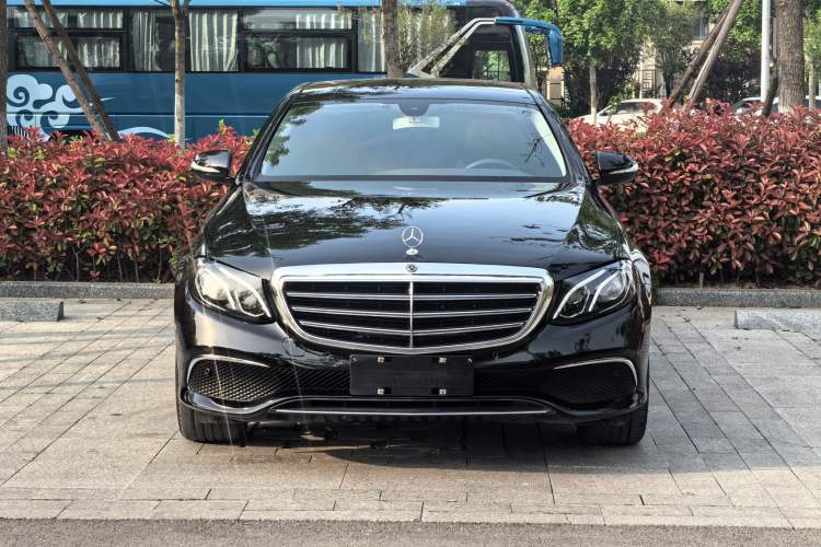 Used Mercedes-Benz E-Class 2019 E 260 L Exterior 2