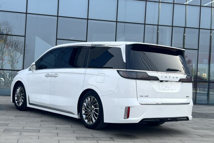 Used VOYAH Dream 2024 PHEV Ultra-Long Range Flagship Edition

