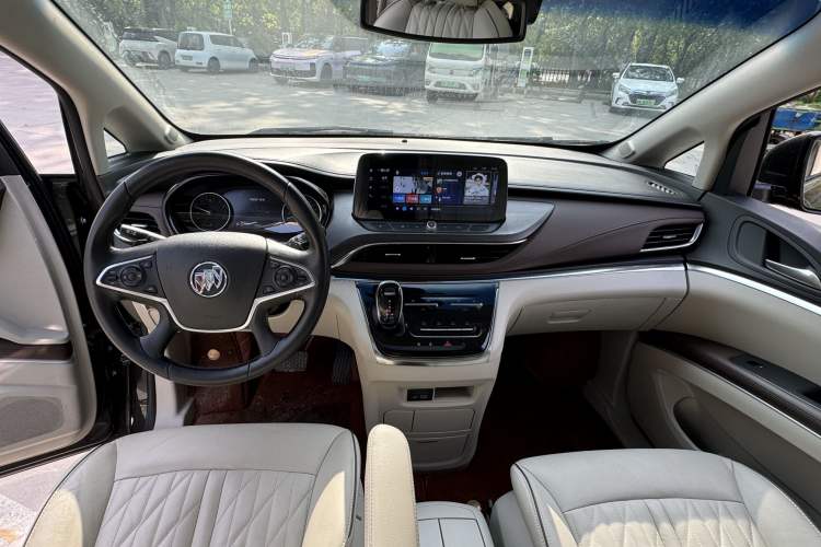 Used Buick GL8 2022 Land Business Class 652T Luxury Model Interior 1